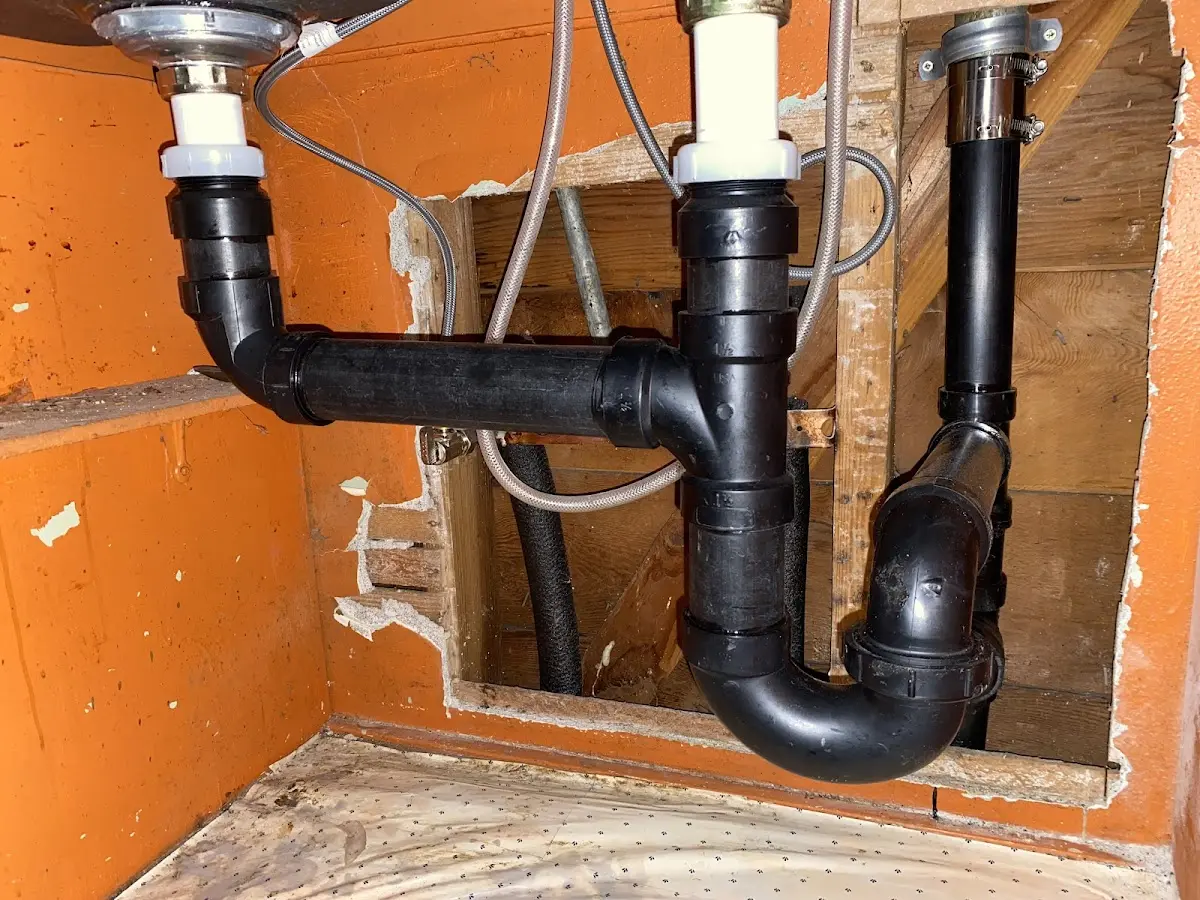 Professional Pipe Bursting equipment and tools on the job in Toledo